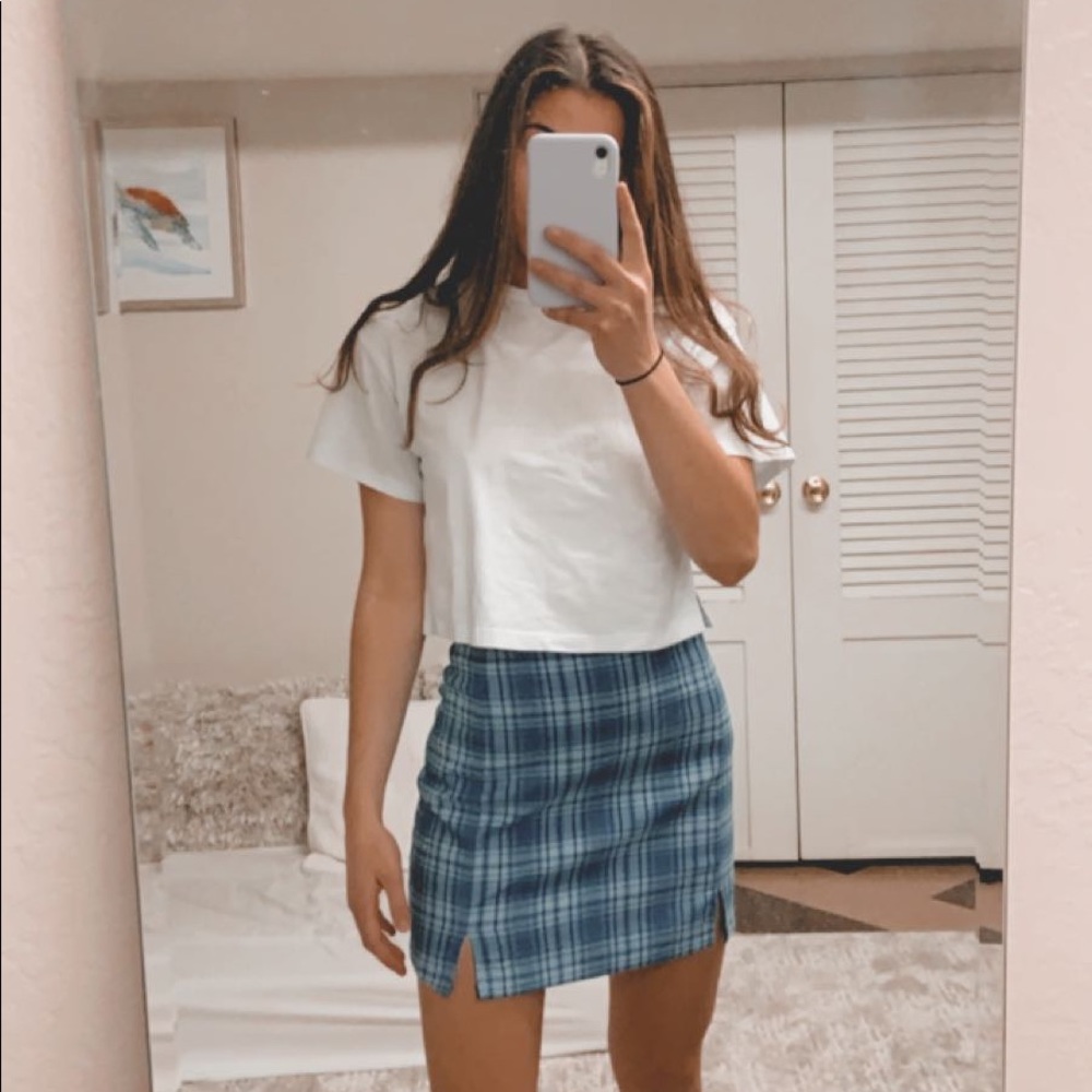 Brandy melville blue plaid skirt *one size*